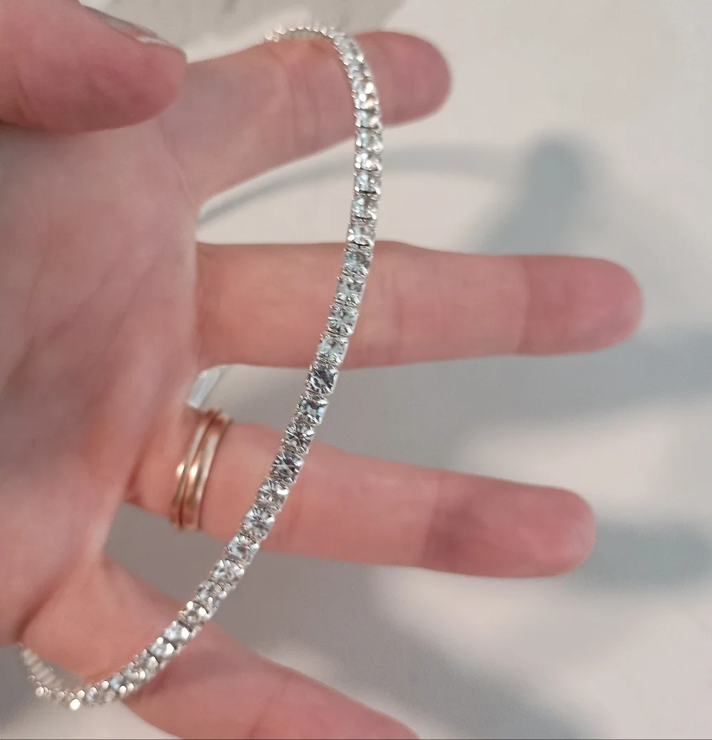 Silver Tone Choker– Moissanite Style Stones – Sparkly Fashion Jewelry
